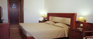 Hotel Tzaki & Restaurant 3*